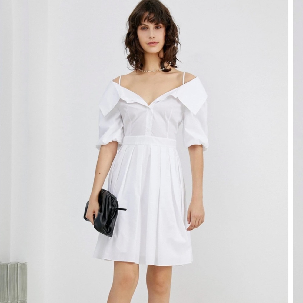 J.ING White Boat Neck Mini Dress Size L (runs small)